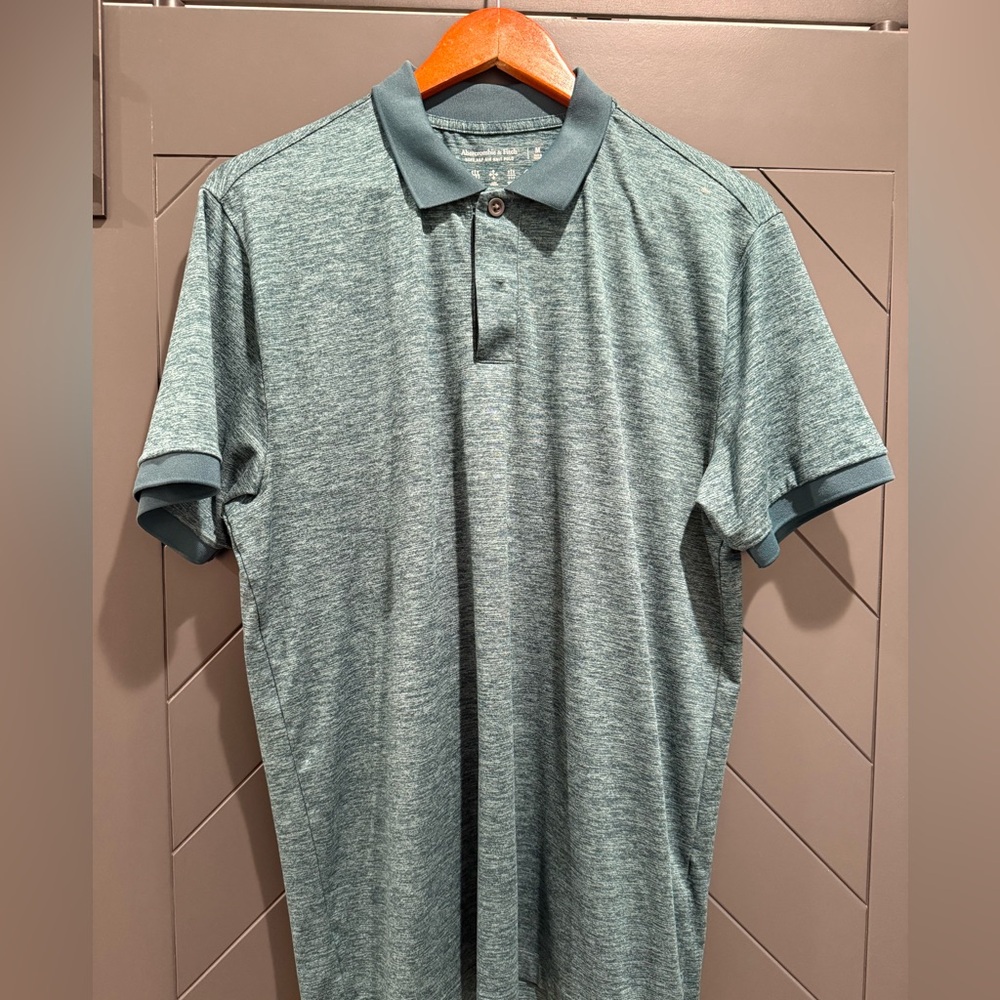 Abercrombie & Fitch soft knit polo